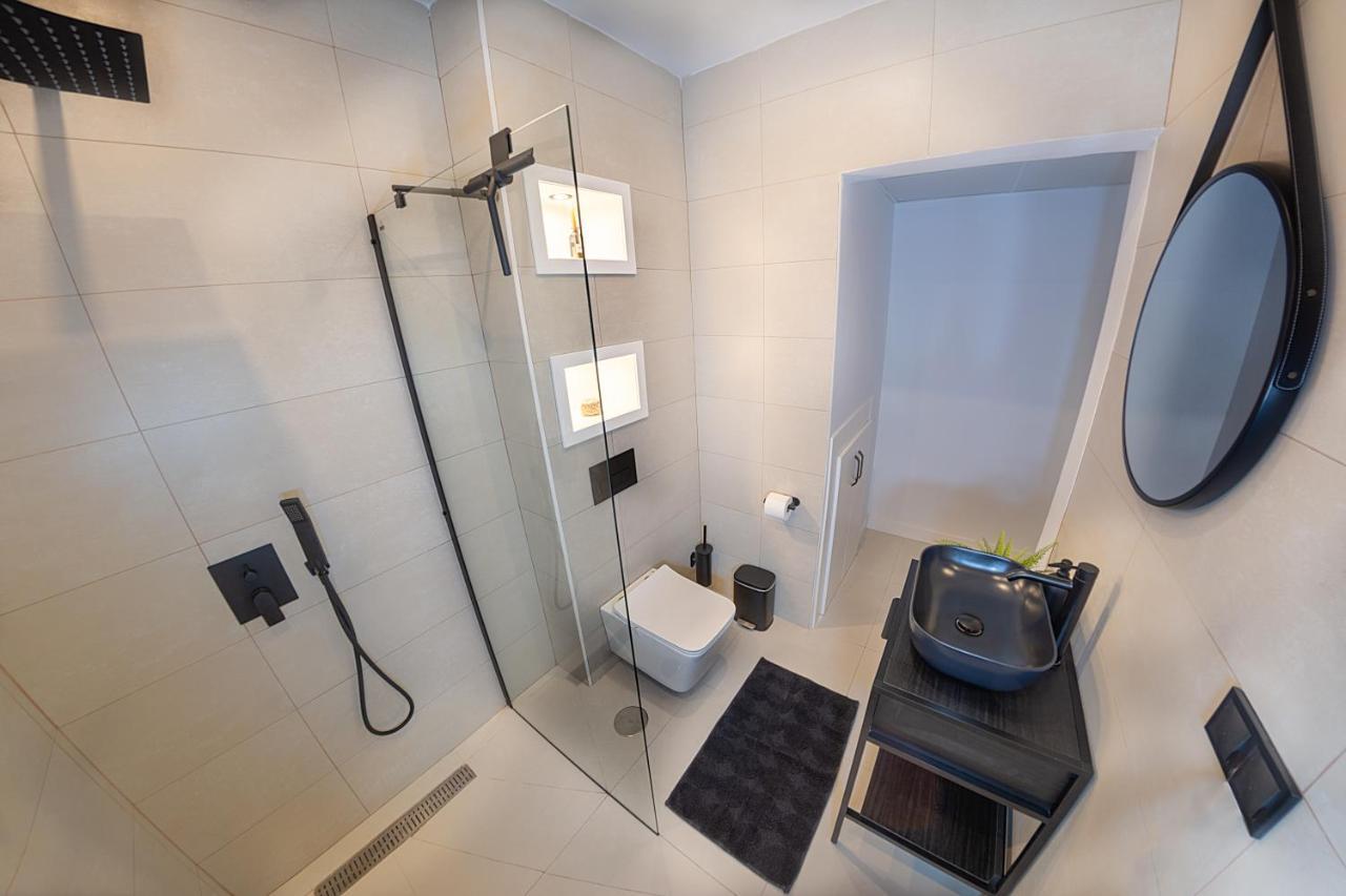 31 Apartments - Luxe In Het Centrum Van มาลากา ภายนอก รูปภาพ